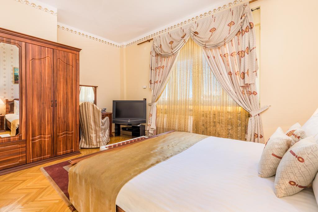 Villas Arbia - Margita Beach Hotel Banjol Bagian luar foto