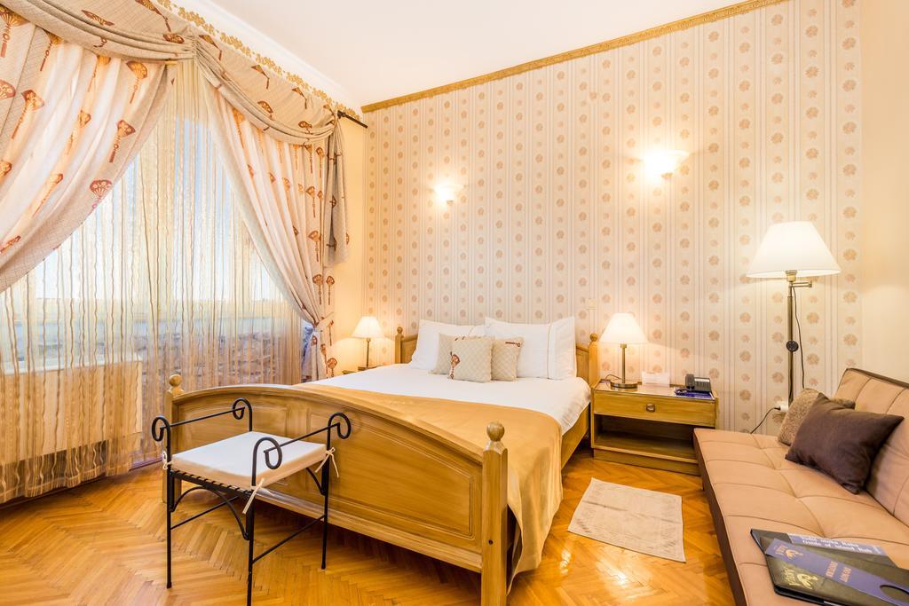 Villas Arbia - Margita Beach Hotel Banjol Bagian luar foto